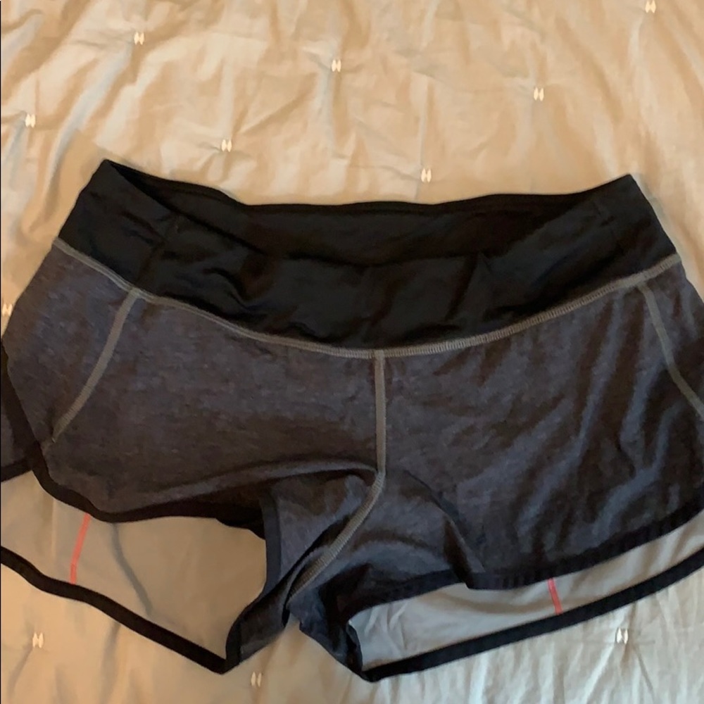 Lululemon size 8 Speed Up Short